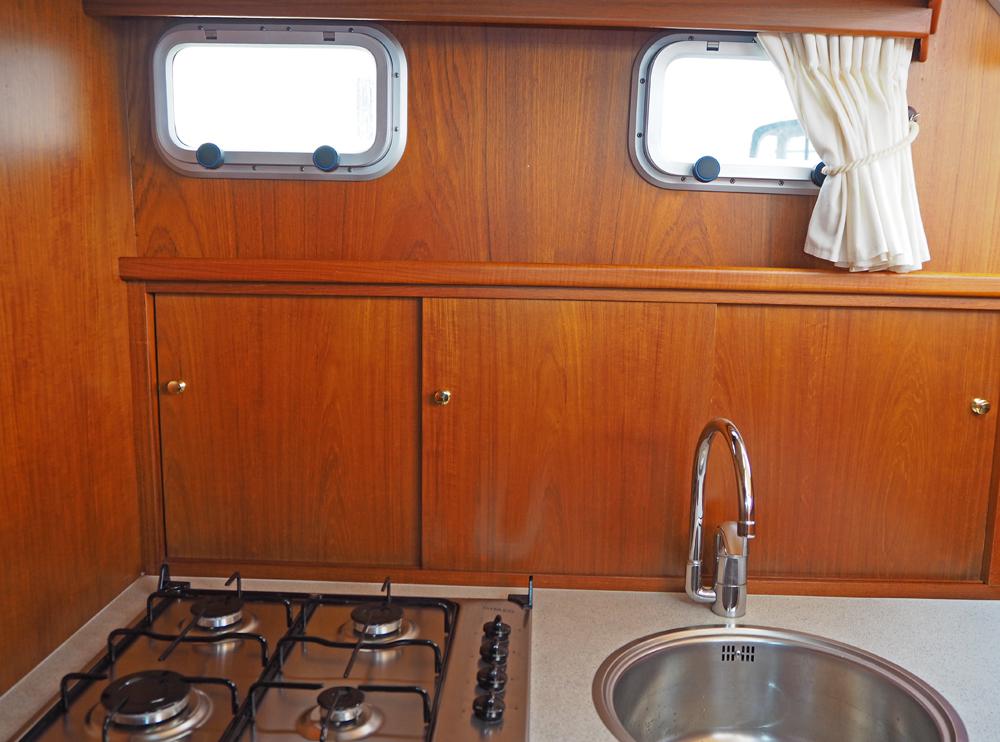 Fore ship, Accommodation